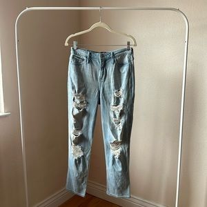 Hollister Ultra High Rise Mom Jean